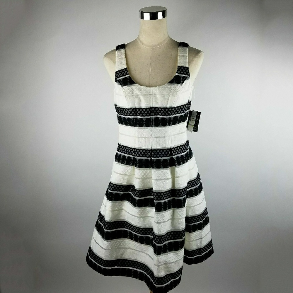 ↠Nine West tealength imprinted felt pattern dress↞ - Picture 1 of 5